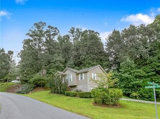 103 Brooktree Cir, Hendersonville, NC 28739