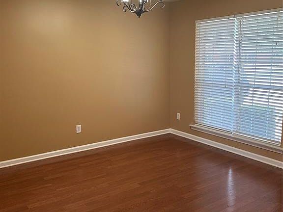 5th image of 5719 Sweet Meadow Dr