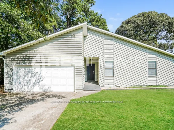 935 River Glen Pl, Riverdale, GA 30296