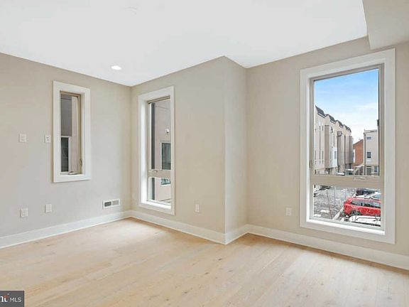 4th image of 740 S Columbus Blvd Unit 46