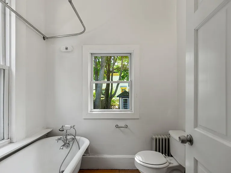 34 Cushman St #1 — Photo 3