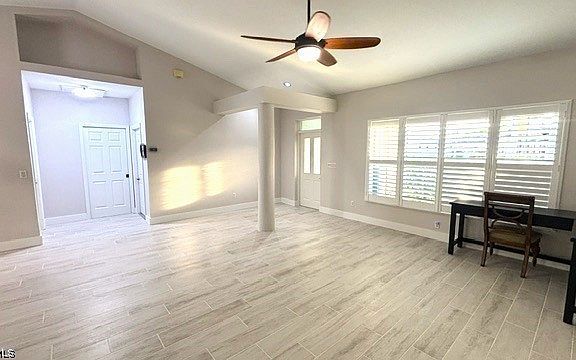3rd image of 2205 SE 18th Ave