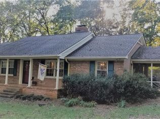 4660 Forestmanor Dr, Winston Salem, NC 27103