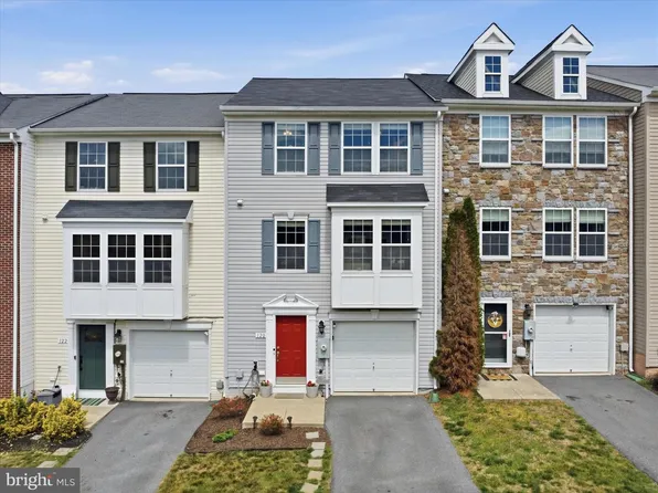 120 Worsham Ter, Winchester, VA 22602