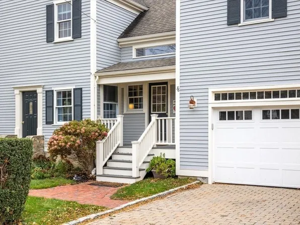 78 Kilby St, Hingham, MA 02043