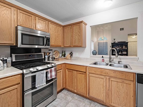 4th image of 2404 Jesse Owens Dr