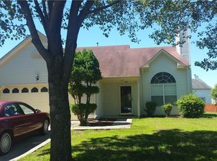 6111 Amberly Cir, Suffolk, VA 23435