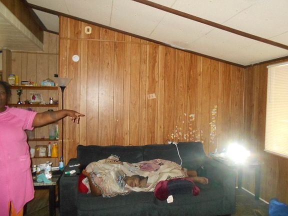 2nd image of 212 Hollywood St