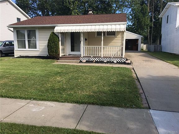 2nd image of 1060 Highland Ave