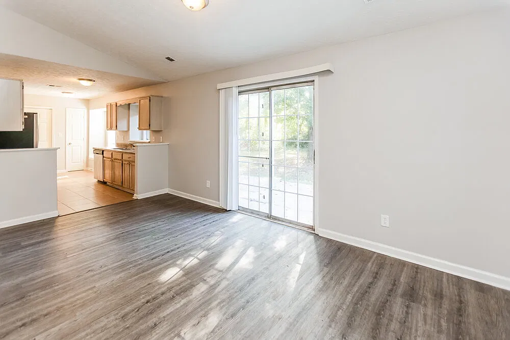 4 bed, 2.0 bath, 1898 sqft, $1,705 — Photo 4
