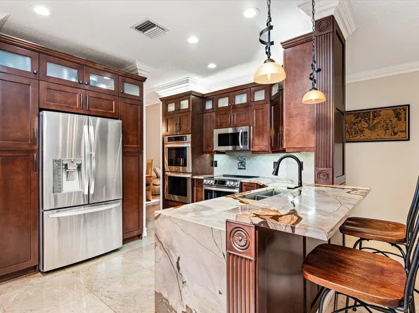 1728 SW 108th Way, Davie, FL 33324