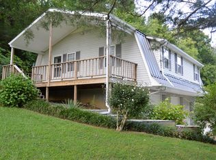 2114 Upper Hilham Rd, Livingston, TN 38570