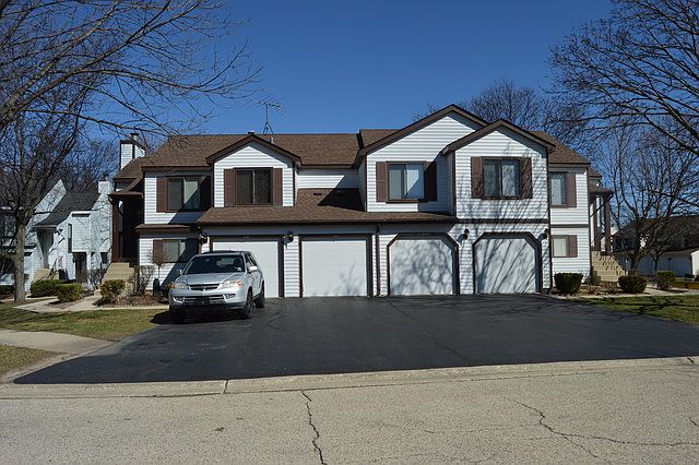 1st image of 130 Manchester Ct #130