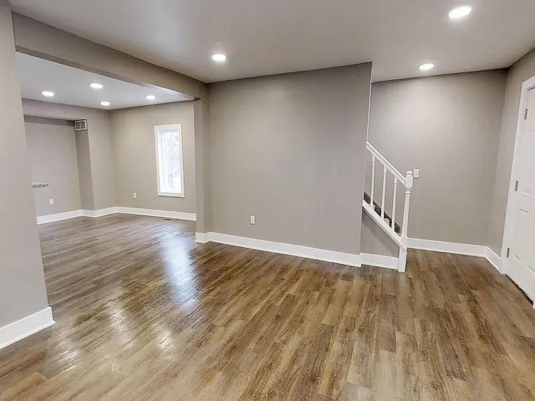 1410 Forbes St — Photo 9