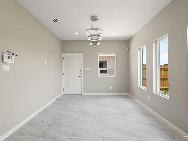 3912 Las Vistas Ln #1 — Photo 2