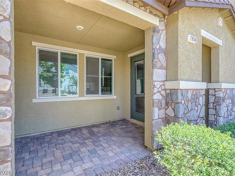 2854 Starling Summit St — Photo 5