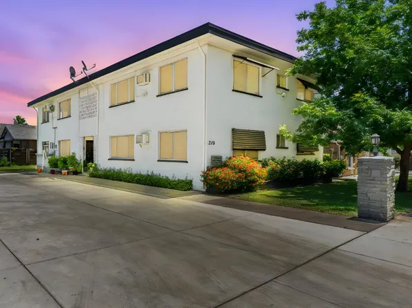 219 S 2nd Ave, Oakdale, CA 95361