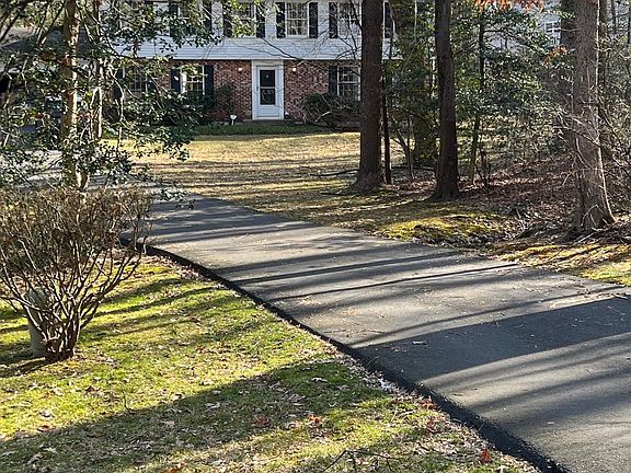 4th image of 12323 Folkstone Dr