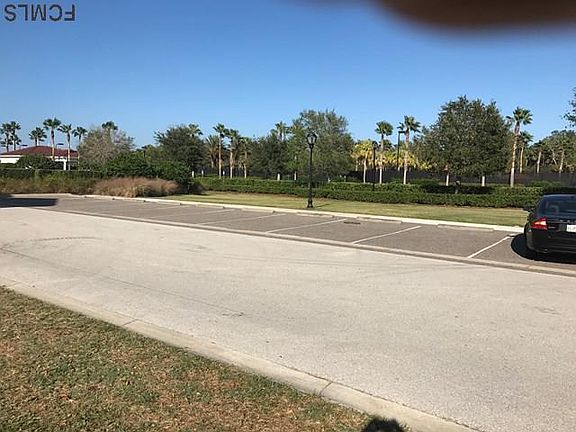 2nd image of 210 Yacht Harbor Dr