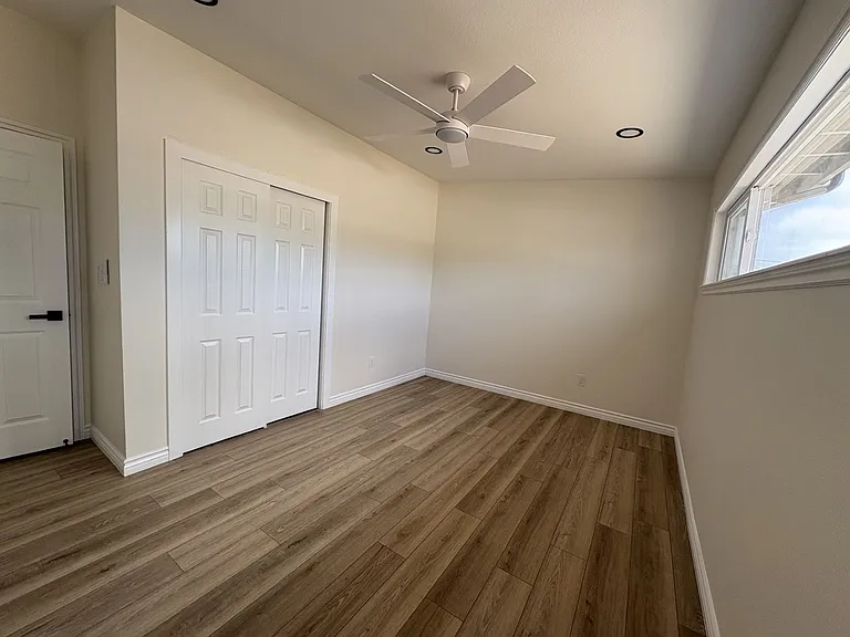 3512 Luna Ave — Photo 8