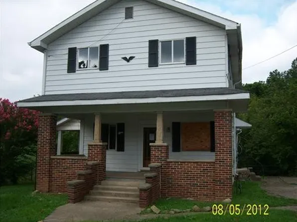8301 Sissonville Dr, Charleston, WV 25320