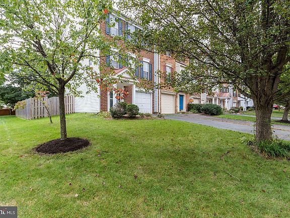 2nd image of 12033 Country Mill Dr