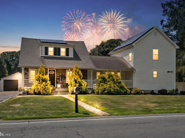400 Monmouth St, East Windsor, NJ 08520