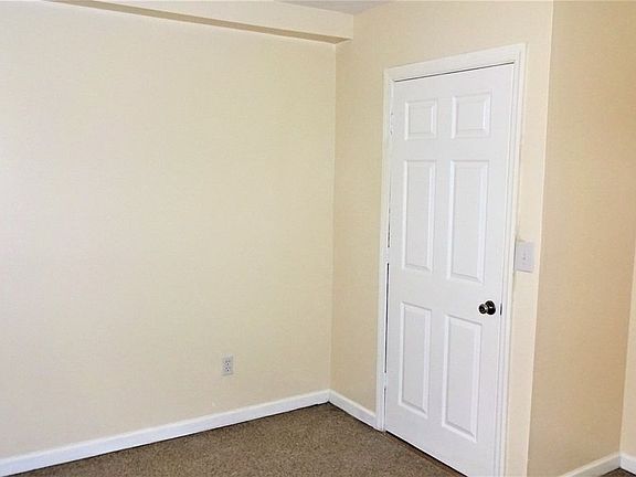 2nd image of 972 Sherman Ave APT 1E