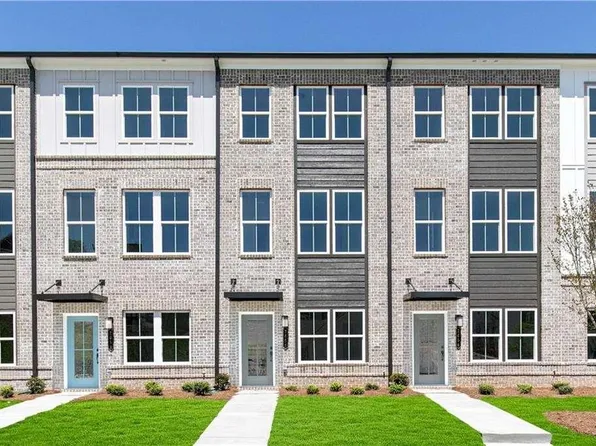 1422 Creekside Cir NW, Atlanta, GA 30318