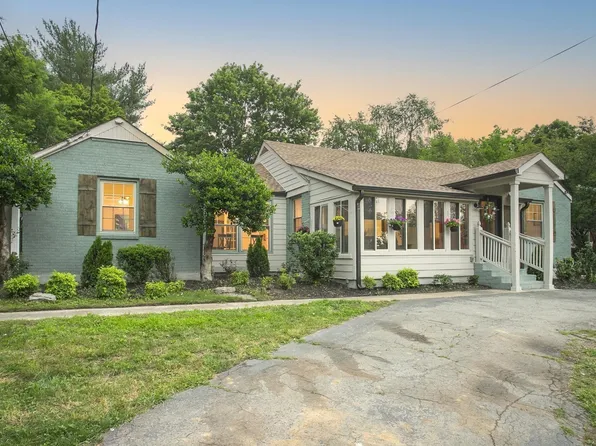 2405 Gregory Dr, Nashville, TN 37216