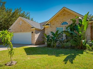 184 Heron Oaks, Rockport, TX 78382