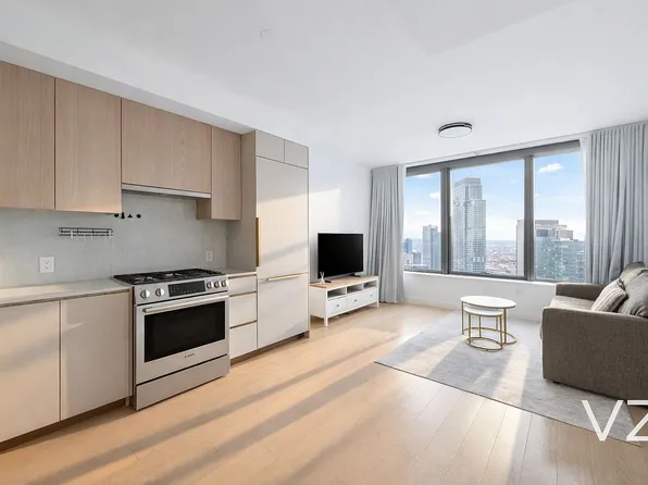 3 Court Sq APT 5005, Long Island City, NY 11101