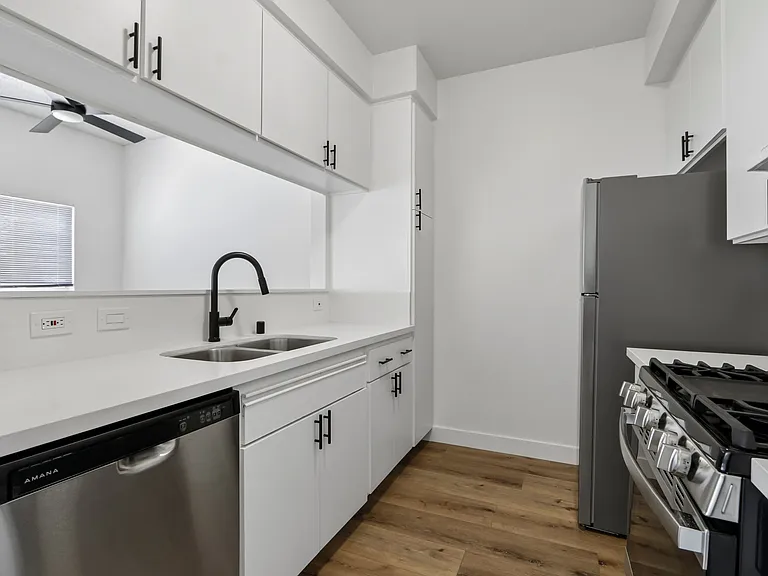 521 N Kenmore Ave #102 — Photo 8