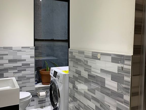 5th image of 7 W 108th St #D