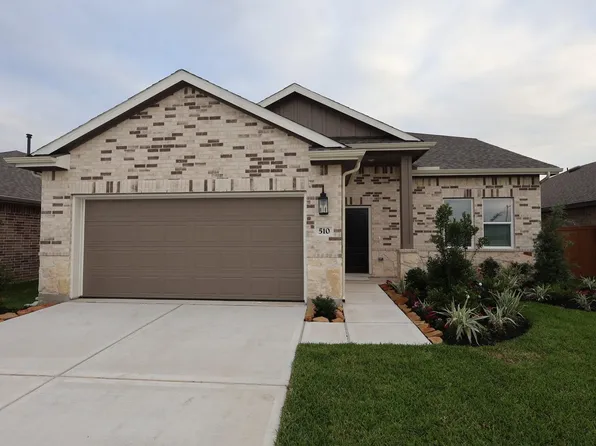 510 Samuel Ridge Dr, Dayton, TX 77535