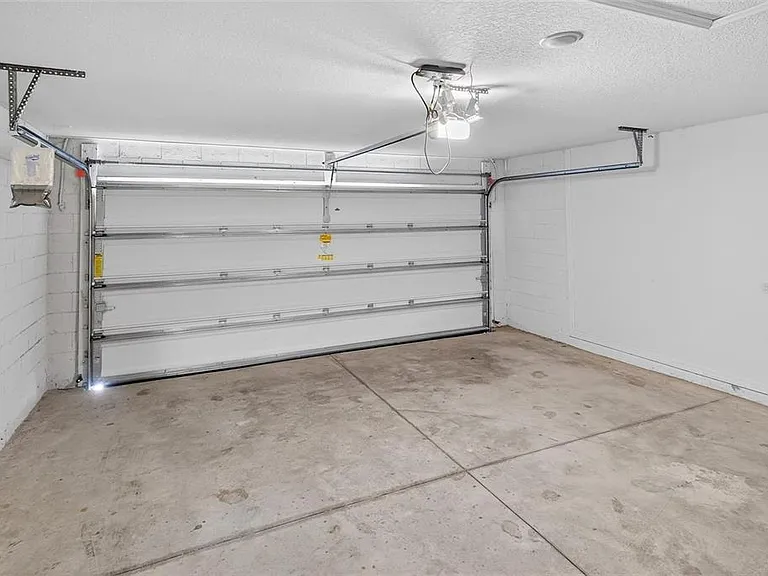 842 Gila Way — Photo 25
