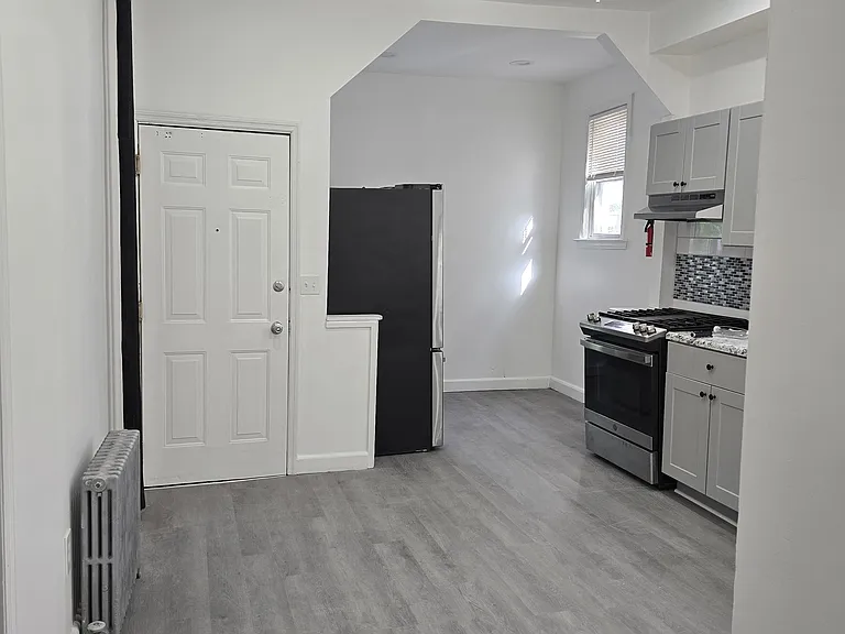 782 Bergen St #1 — Photo 16