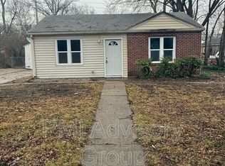 2328 SW Eveningside Dr, Topeka, KS 66614