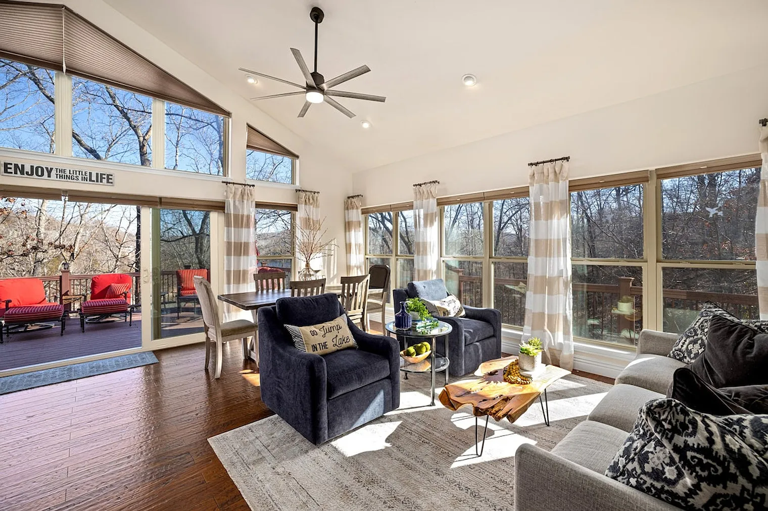 4 bed, 3.0 bath, 3358 sqft, $7,430 — Photo 2