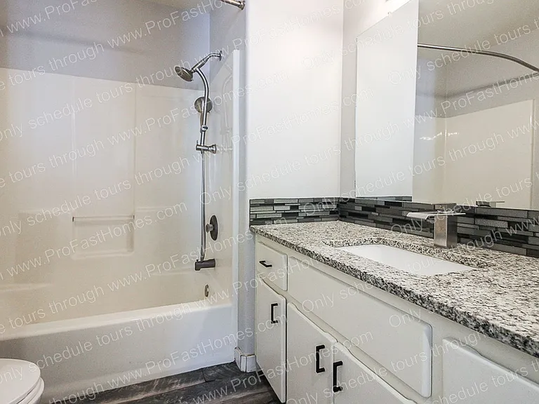 12530 SE Taggart St — Photo 15
