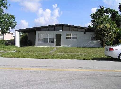 1st image of 881 NW 177th Ter