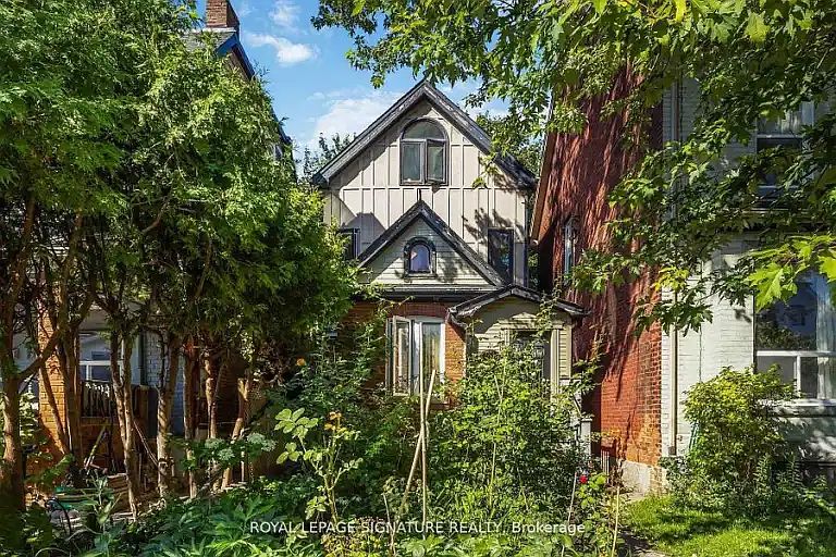 1st image of 22 Curzon St #1A