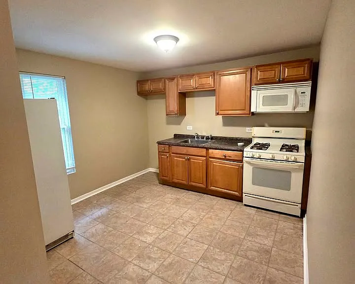 1131 Crosby St — Photo 4