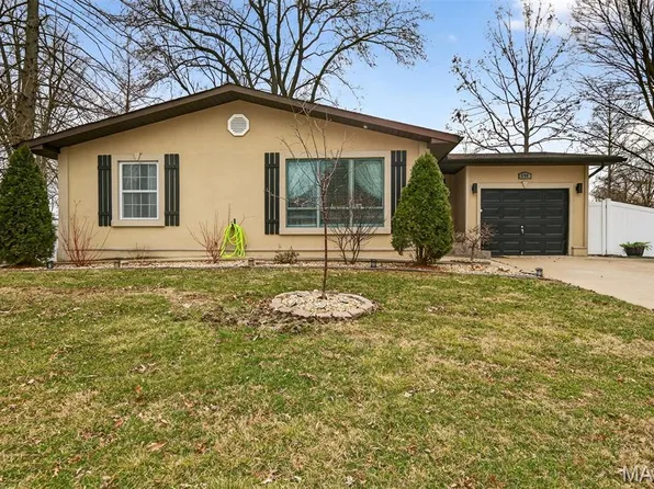 490 Electra Dr, Arnold, MO 63010