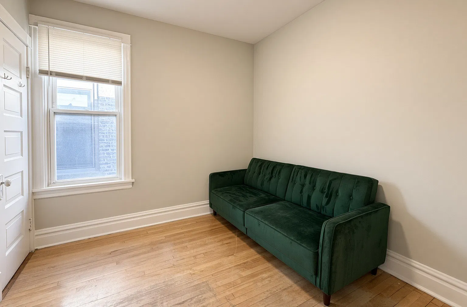 3 bed, $3,000 — Photo 3