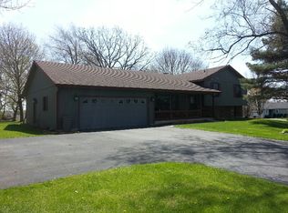 3906 Wilderness Rdg, Crystal Lake, IL 60012