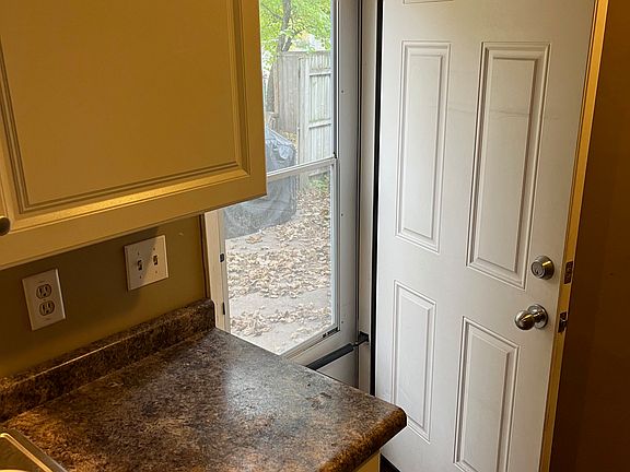 5th image of 9508 Pleasant Ave S #9508