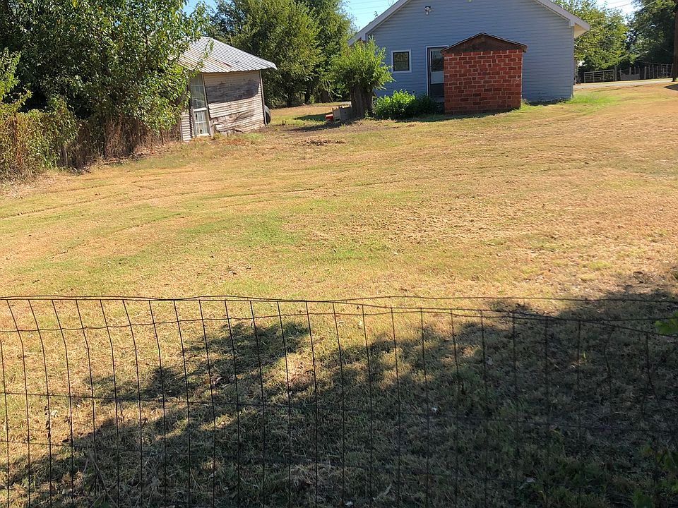 2nd image of 320 S Verbena Ave