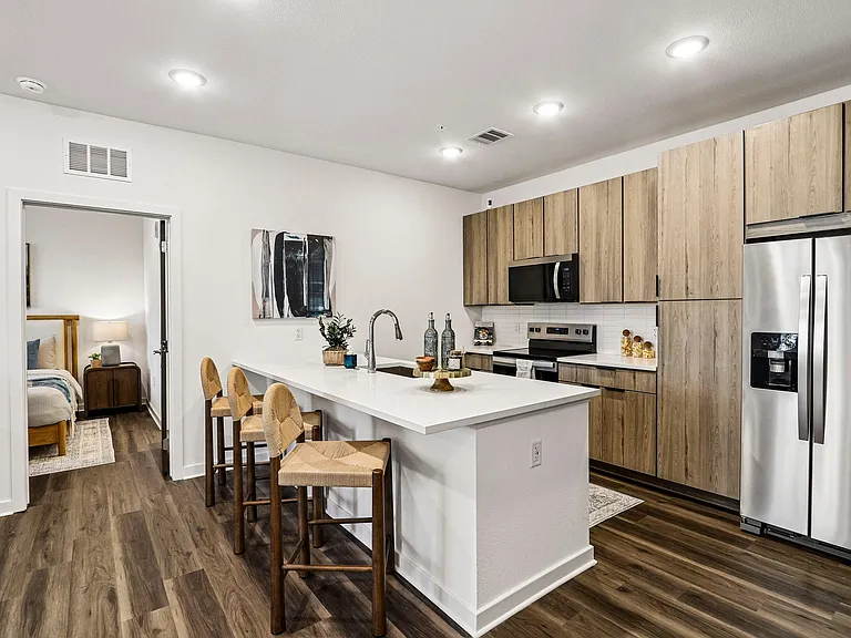 Velara Luxury Apartments — Photo 4