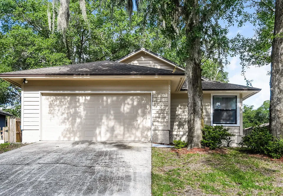 1476 Apple Oak Ct